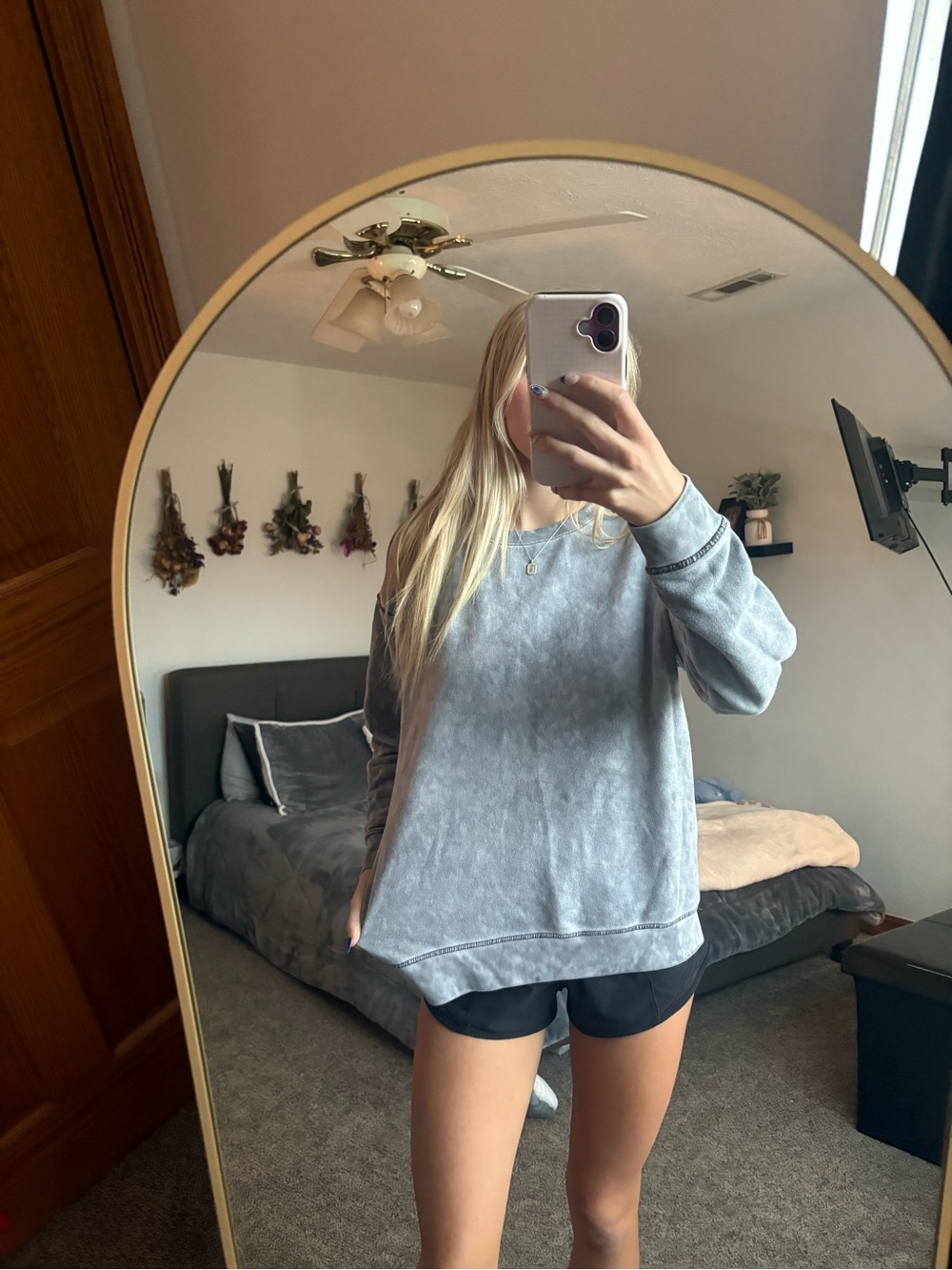 American Eagle Outfitters Gray Mineral-Wash Crew Sweatshirt